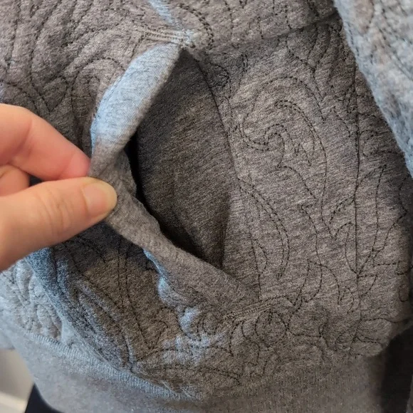 Gap Floral Quilted Cocoon Bomber Jacket Womens Medium Relaxed Grey Pima Cotton - Picture 6 of 11